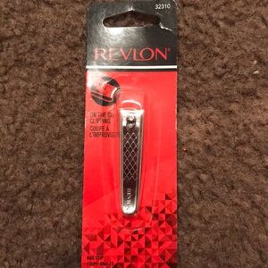 Revlon small o the go nail clipper